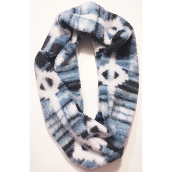 Blue Aztec soft infinity scarf fleece handmade - Picture 1 of 1